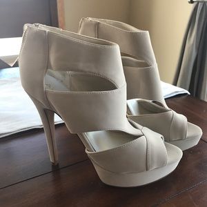 NEW Aldo Heels - never worn SZ 7.5